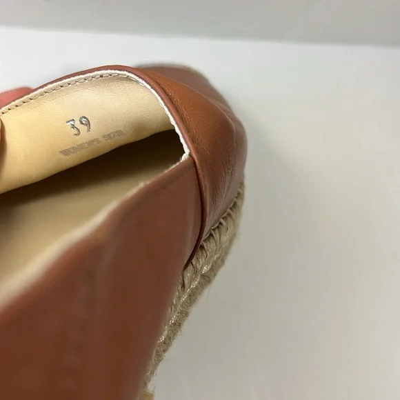 Tod’s Light Brown Leather Whipstitched Espadrilles